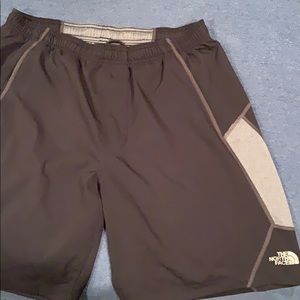 NORTH FACE SHORTS